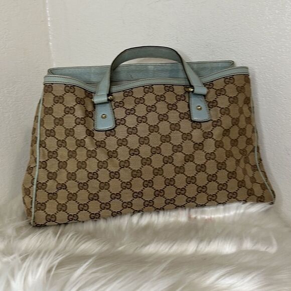 💯Authentic Gucci Tote Handbag 🍀 - Picture 9 of 17